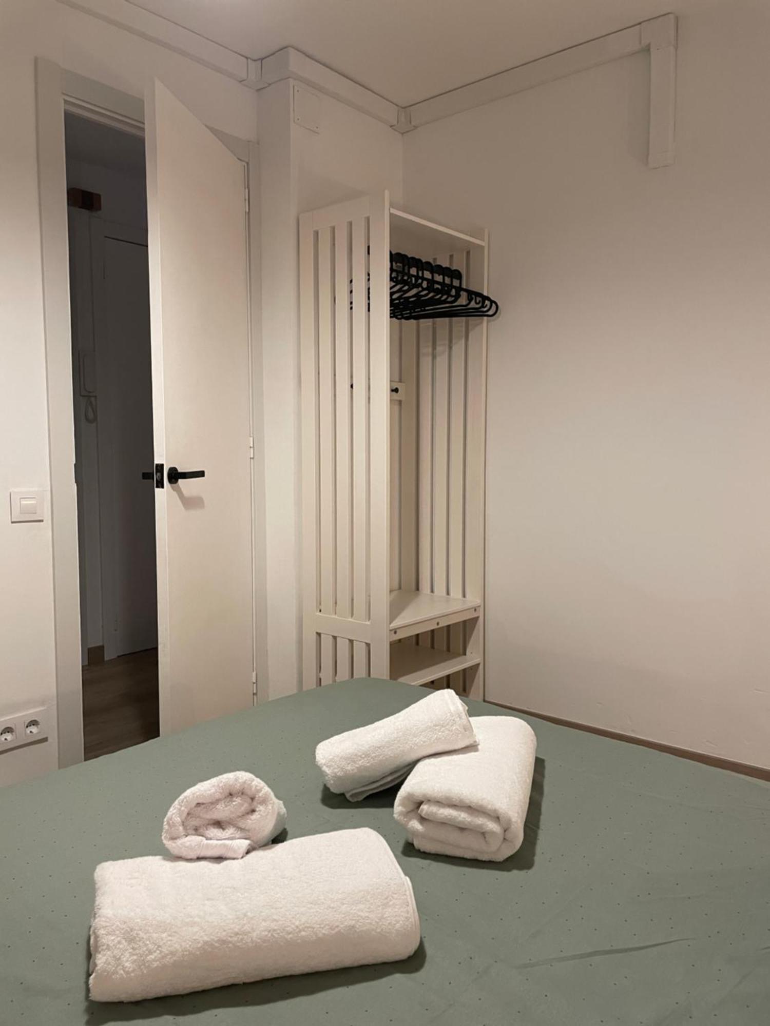Barri Vell 4 Apartment มันเรซา ภายนอก รูปภาพ